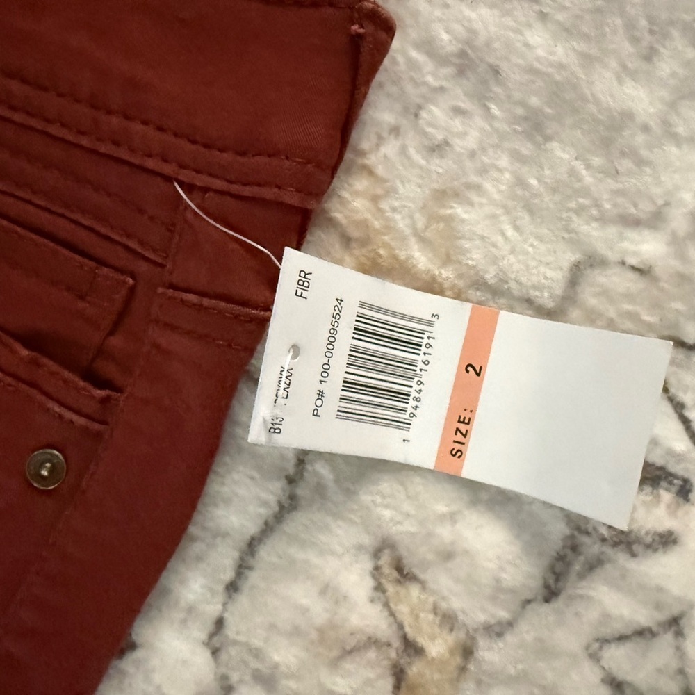 Democracy Burgundy Skinny Jeans - Picture 3 of 4